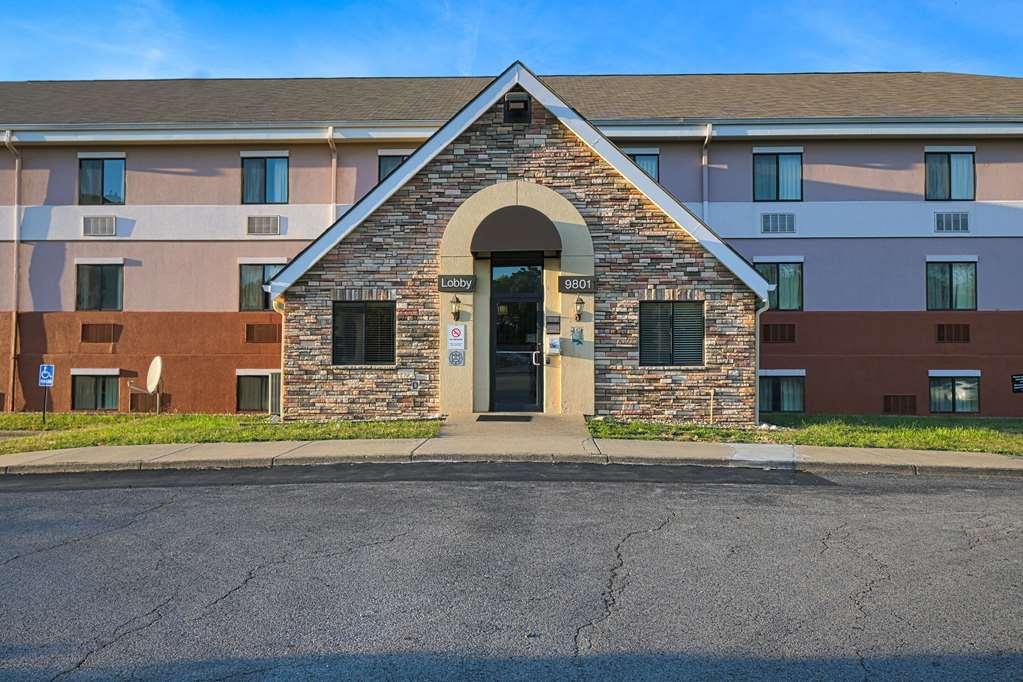 Hotel Suburban East *