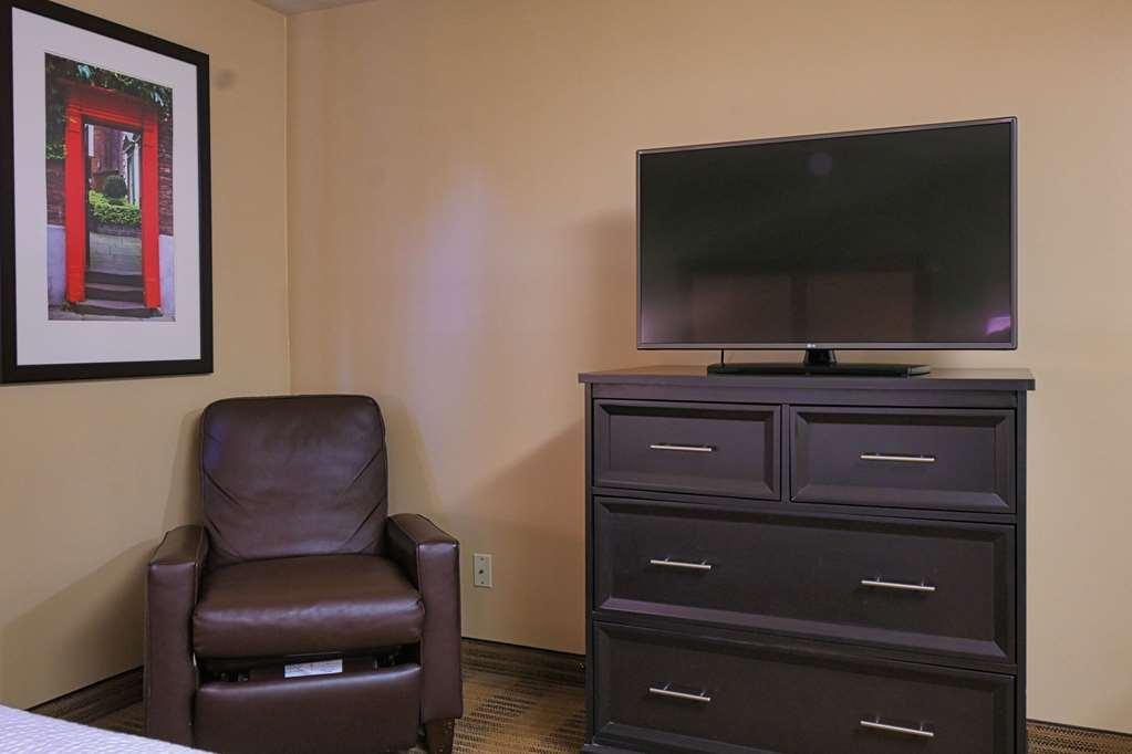 Hotel Suburban East *