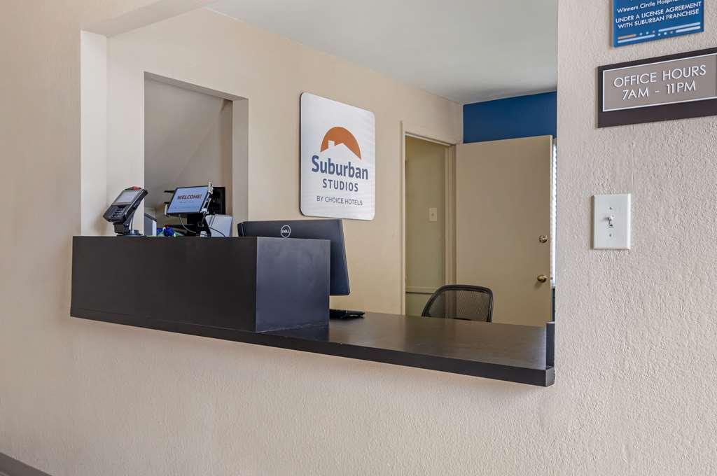 Hotel Suburban East *